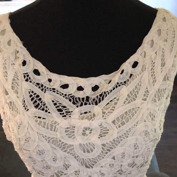 {Carole Little Vintage Wedding} - Picture 3 of 5